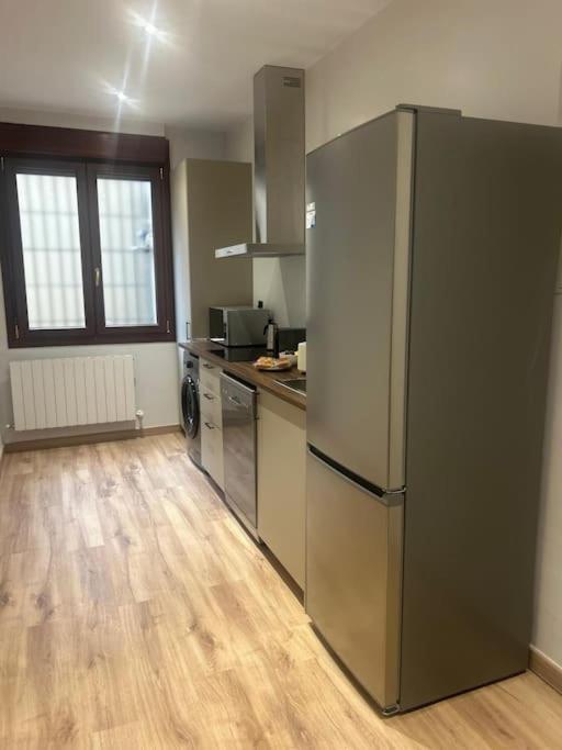 Coqueto Apartamento Cerca Del Casco Viejo Con Garaje Gratis Билбао Екстериор снимка